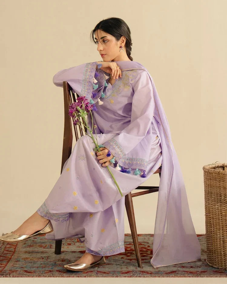Best Ladies Ready-Made Suits in Pakistan | Z.Fashion Store
